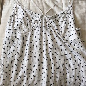 Volcom tank! Size L. Worn once.